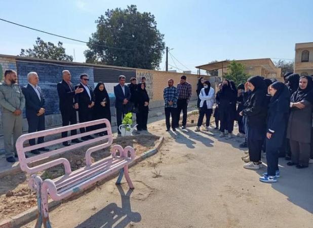 مراسم کاشت نهال در بندرریگ برگزار شد