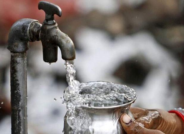 تأمین لوله آب شرب۲۵قشلاق پارس‌آباد با مشارکت اداره کل امورعشایر اردبیل