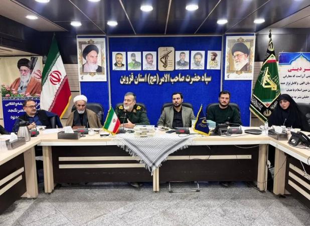 رفیعی: شاعران رسالت روایت حقیقت را بر عهده دارند