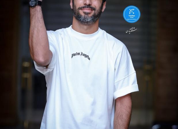 ژستِ نامتعارف نوید پورفرج در این عکس جنجالی شد!