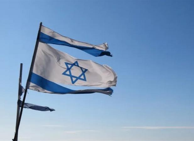 اسحاق برک: اسرائیل میان تهدیدات داخلی و خارجی متلاشی می‌شود