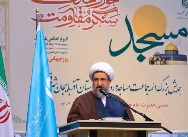 امام جمعه تبریز: مسجد باید قلب تپنده محله باشد