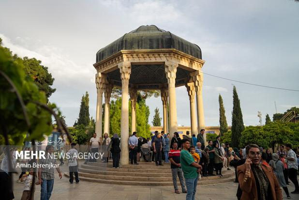 «سیمای جهانی حافظ» موضوع علمی بیست‌ و نهمین یادروز این شاعر پرآوازه