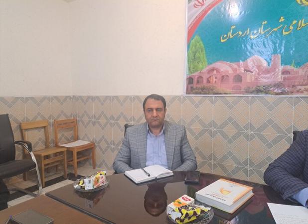 هنر ارزش‌ها را در جامعه منتقل می‌کند