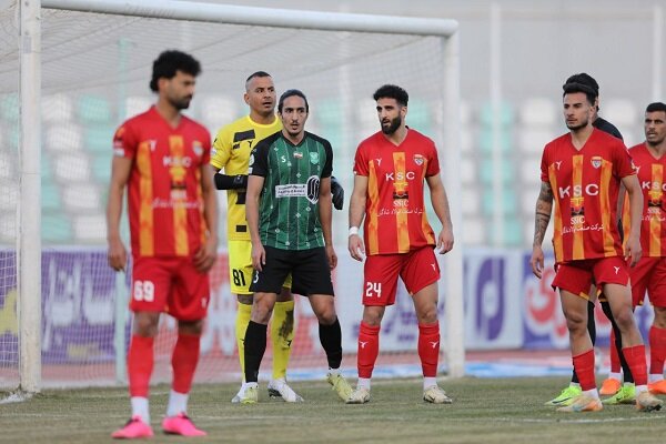 تساوی جنجالی خیبر و فولاد/ مطهری باز هم نباخت