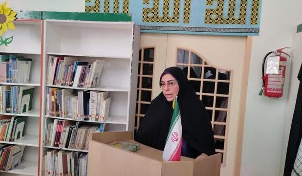 ۱۰۰ عنوان کتاب برای کودکان نابینا و کم‌بینا در خوی عرضه شد