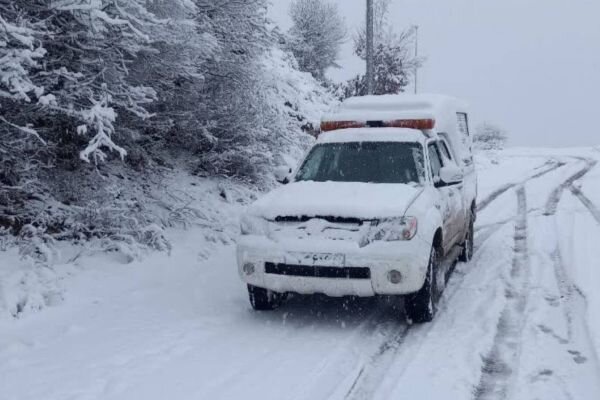 ۳۰ سانتی متر برف در بلده بارید