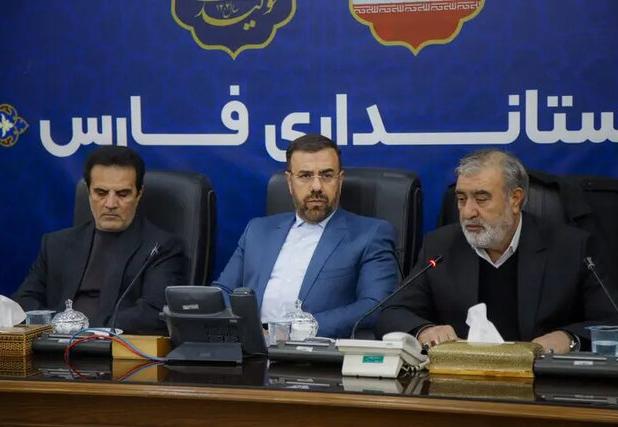 استاندار فارس: رفع مشکلات شهر صدرا نباید به آینده موکول شود