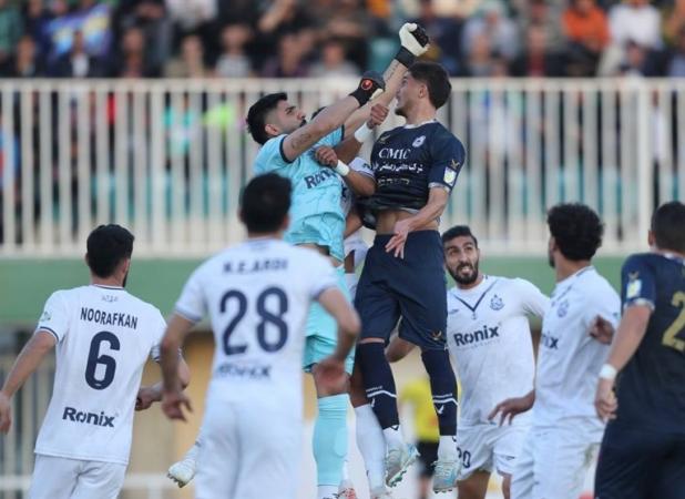 ملوان با حذف چادرملو در ضربات پنالتی صعود کرد