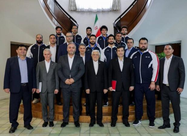 عارف قهرمانی تیم ملی وزنهبرداری را تبریک گفت