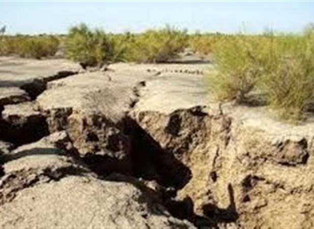 تشدید فرونشست زمین در همه نقاط کشور در سایه بی‌توجهی دولت‌ها