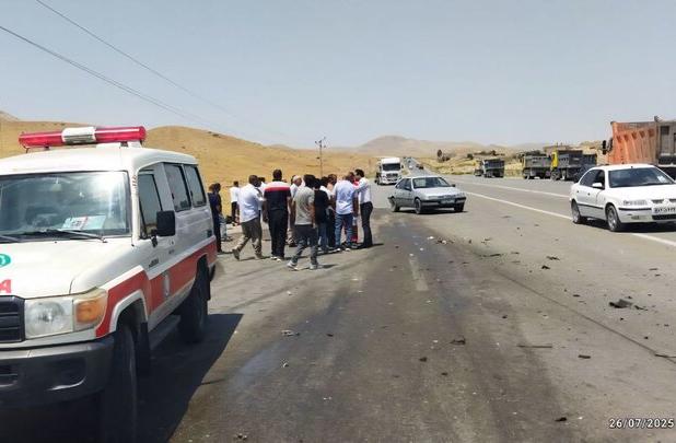 واژگونی کمباین در محور روستایی دیواندره سه مصدوم برجای گذاشت