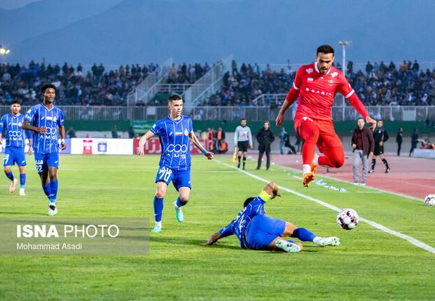 آشورماتوف به دفاع استقلال شخصیت داده است/ حردانی به خوبی اورونوف را کنترل می‌کند