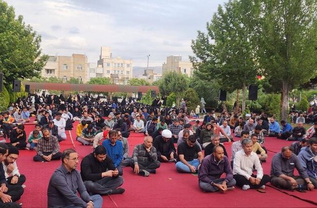 مراسم پرفیض دعای عرفه در دانشگاه پیام نور بجنورد