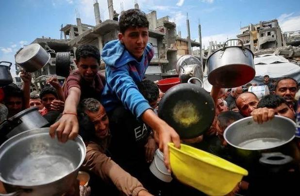 ۴۰ هزار کودک یتیم در غزه/ آوارگان هیچ آب و غذایی ندارند