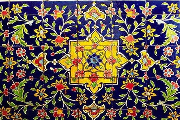 کاشی هفت‌رنگ؛هنر نگارگری بر خاک درقلب اصفهان