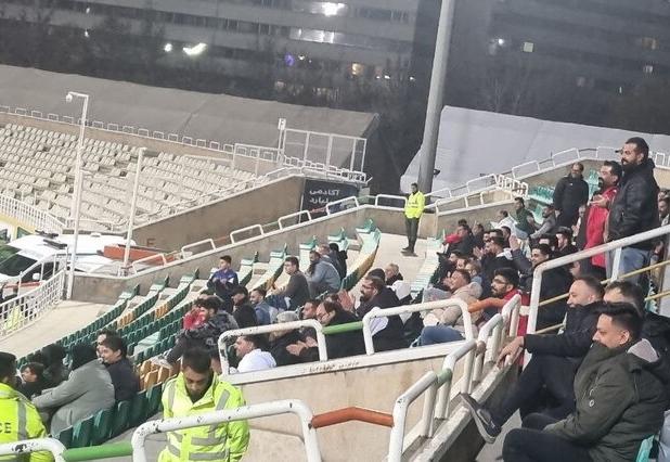 حضور تماشاگران در دیدار پیکان و پرسپولیس/ پیروانی: کمتر تشویق کنید!