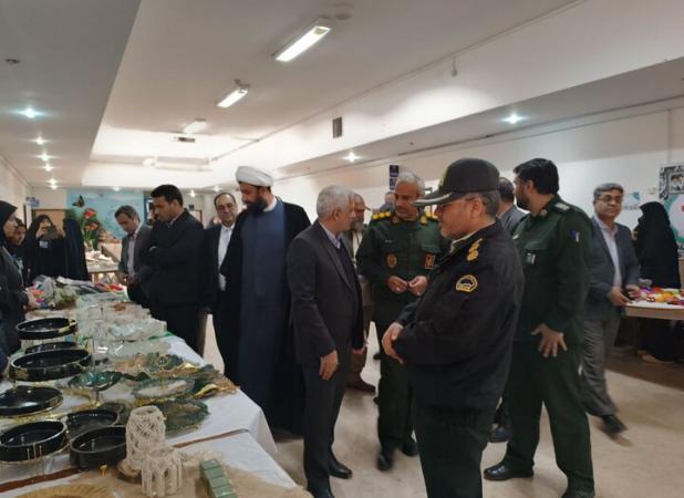 افتتاح نخستین نمایشگاه تولیدات و صنایع‌دستی دانشجویان خواف