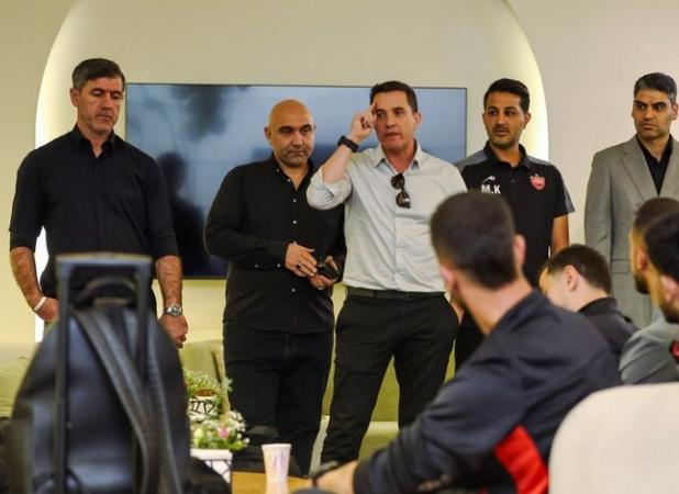 جلسه ویژه مدیرعامل با سرمربی پرسپولیس برای نیم‌فصل دوم