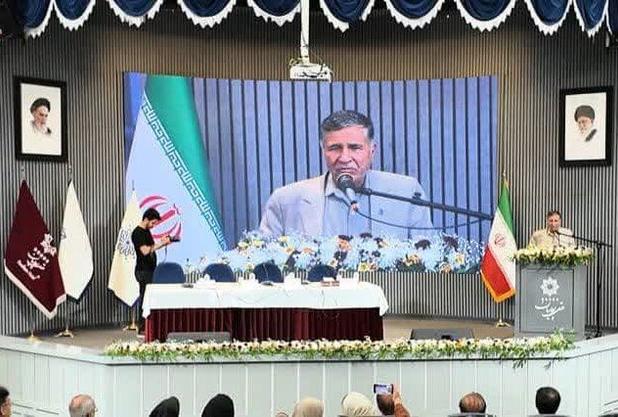 فردوسی ستون هویت ملی و حافظ وجدان تاریخی ملت ایران است