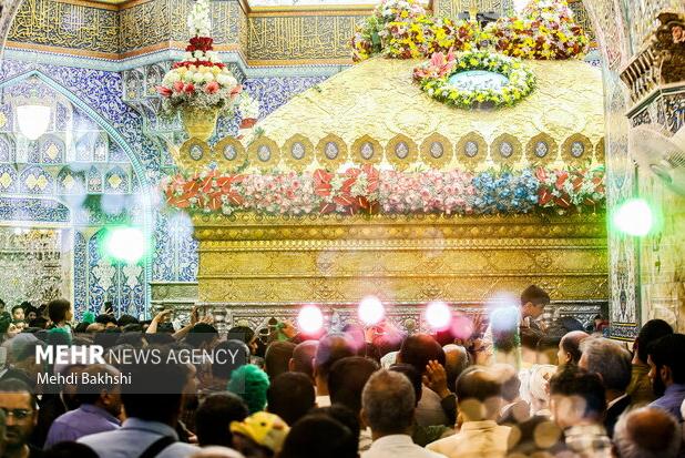 قم در سالروز میلاد امام رضا(ع) غرق نور و سرور است