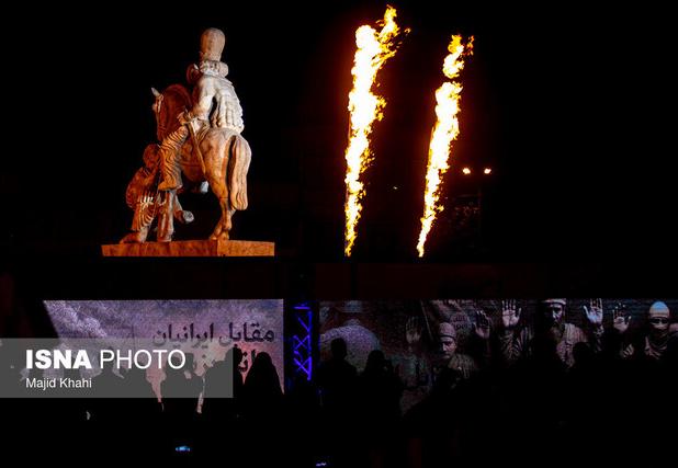 یک مجسمه‌ساز: مجسمه شاپور ساسانی کیفیت و خلاقیت ندارد