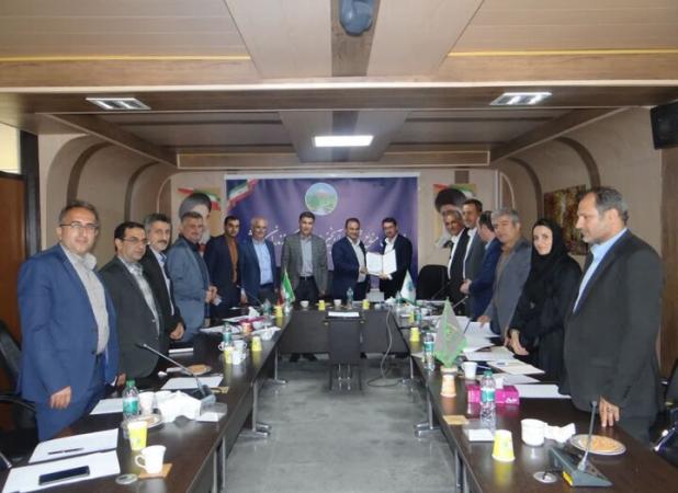 انعقاد ۱۱ تفاهمنامه برای کاشت درخت در غرب مازندران