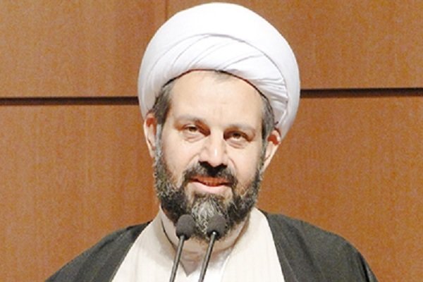 حضور ۱۰ الی ۱۵ مدیر شهرستانی در میز خدمت روستاییان رباط کریم