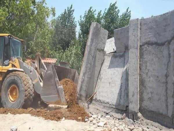 مقابله بادانه درشت ها در عرصه های منابع طبیعی