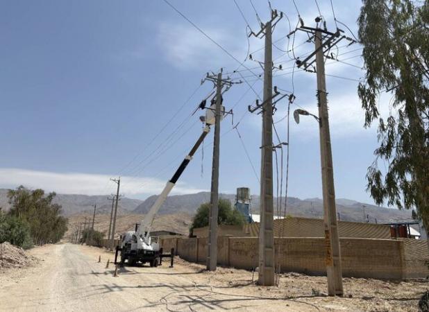 اجرای نوسازی و بهسازی شبکه‌های برق لرستان / شناسایی و رفع بیش از ۱۰ هزار نقص در تاسیسات