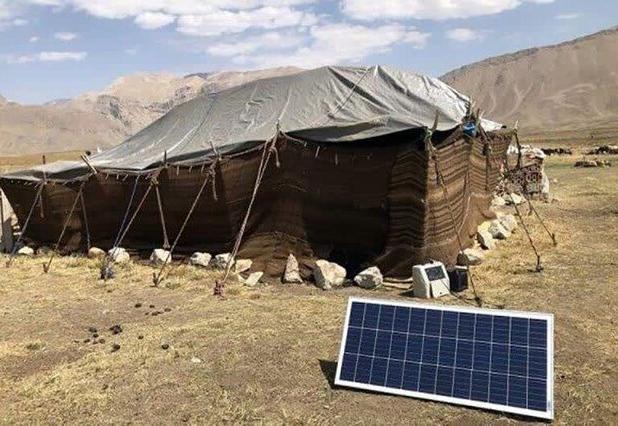 معاون شرکت برق آذربایجان غربی: ۹۲۶ پنل خورشیدی به خانوارهای عشایری استان تحویل شد