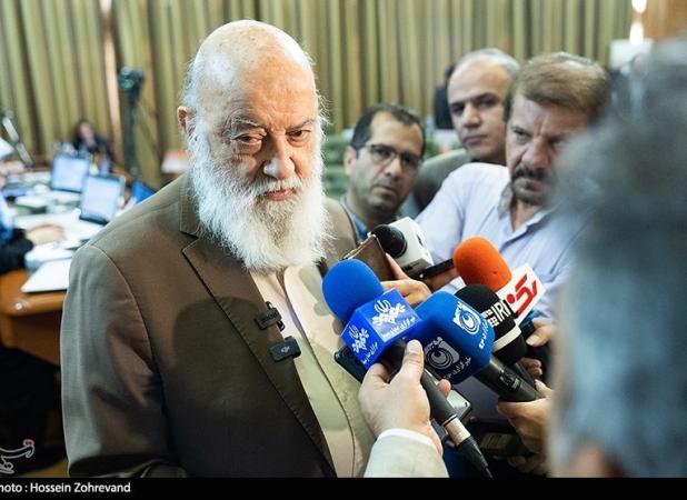 چمران: قطع درختان خیابان ولی‌عصر(عج) چاره‌ناپذیر است