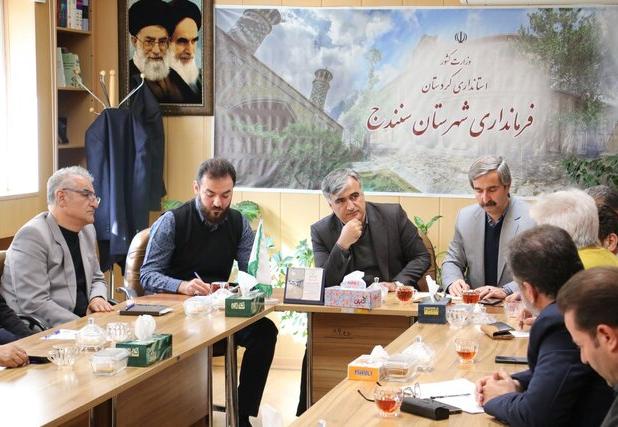 آماده‌باش کامل دستگاه‌ها در سنندج همزمان با هشدار قرمز بارندگی و برف