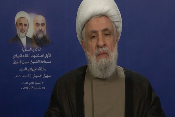 آغاز سخنرانی شیخ نعیم قاسم در اولین سالگرد شهادت نبیل قاووق