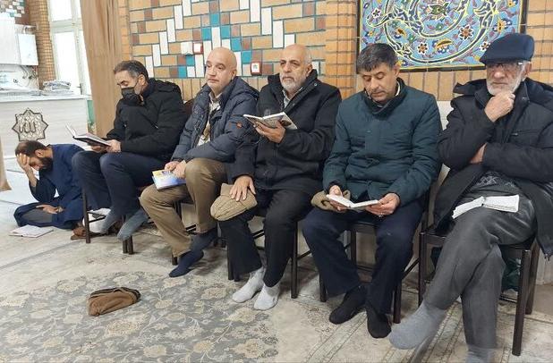 دعای ندبه در مسجد حضرت قائم (عج) بیجار به نیت سردار دل‌ها قرائت شد