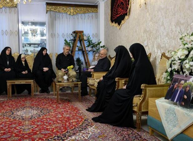 دیدار قالیباف با دو دختر و برادر سپهبد شهید باقری