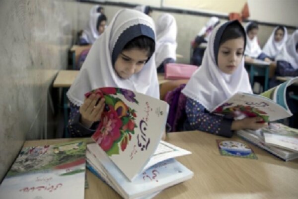 بهره‌گیری از «بازی‌محوری» و «ادبیات کودک» در بسته جدید فارسی پایه اول