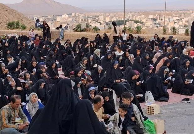 طنین پرفیض عرفه بر بلندای آسمان استان سمنان
