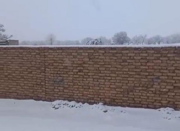 آسفیج؛ قلب کویر ایران هم سفیدپوش شد