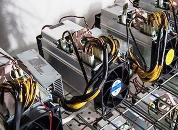 کشف ۵ دستگاه ماینر در علی آباد کتول