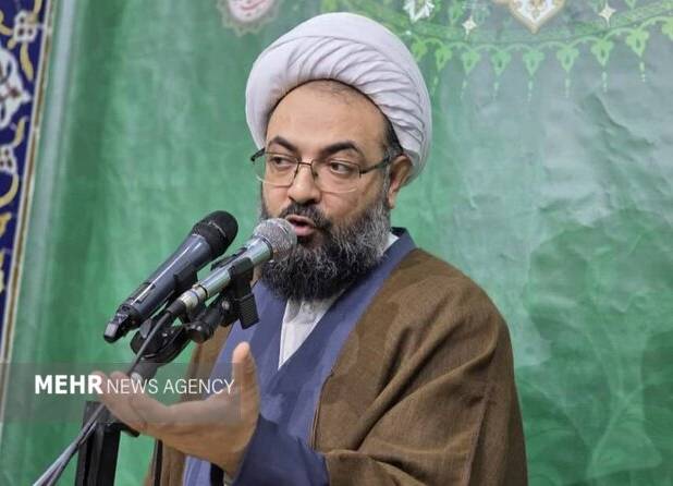امام جمعه لنگرود: انقلاب اسلامی نظم سلطه‌گر شرق و غرب را در هم شکست
