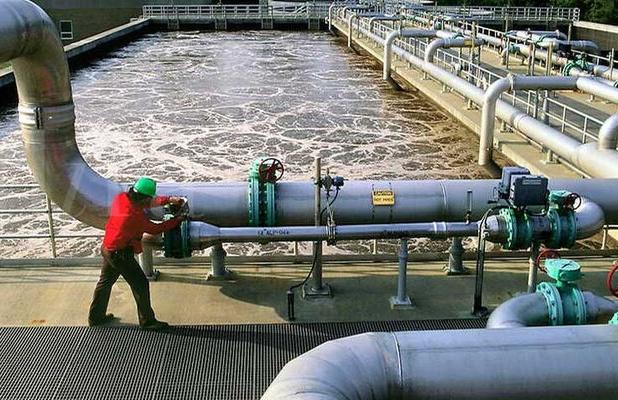 تصفیه آب‌های آلوده به مواد نفتی جزایر سیری با غشاهای نانو کامپوزیتی دانشگاهی 