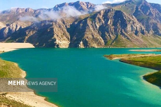 وضعیت ذخیره آب در سد لار مناسب نیست؛چشم ها به بارش های پاییزی