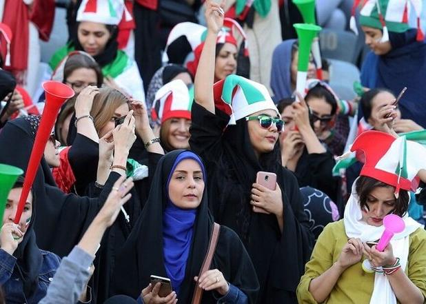 موافقت با حضور تماشاگران زن در بازی ایران و کره شمالی در مشهد