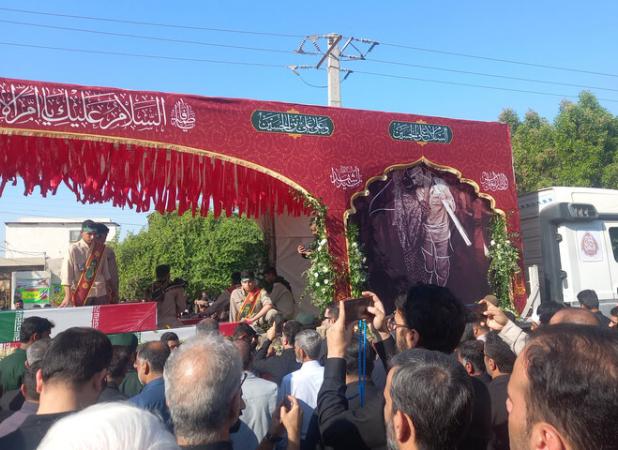 آغاز تشییع پیکر مطهر ۱۴ شهید گمنام در بندرعباس
