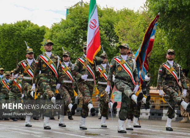 رژه اقتدار ارتش در ساری