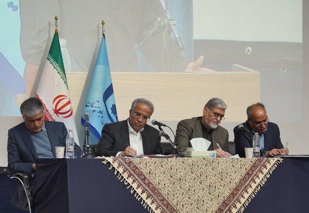 واردات مستقیم کالاهای اساسی از سیستان و بلوچستان اقدامی مؤثر برای کاهش قیمت‌ها