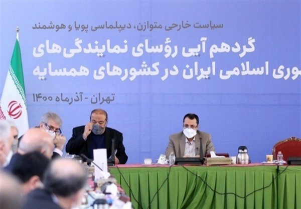  گسترش مراودات اقتصادی و تجاری با همسایگان