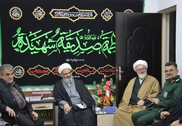 یکپارچه‌سازی ساخت‌وساز و پشتیبانی از مساجد از طریق قرارگاه راهبردی مساجد استان سمنان