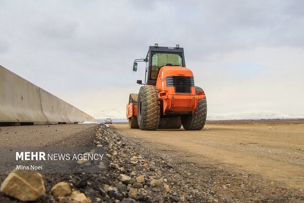 ۵۰ کیلومتر از محور بندرلنگه – پارسیان تا پایان سال افتتاح می‌شود